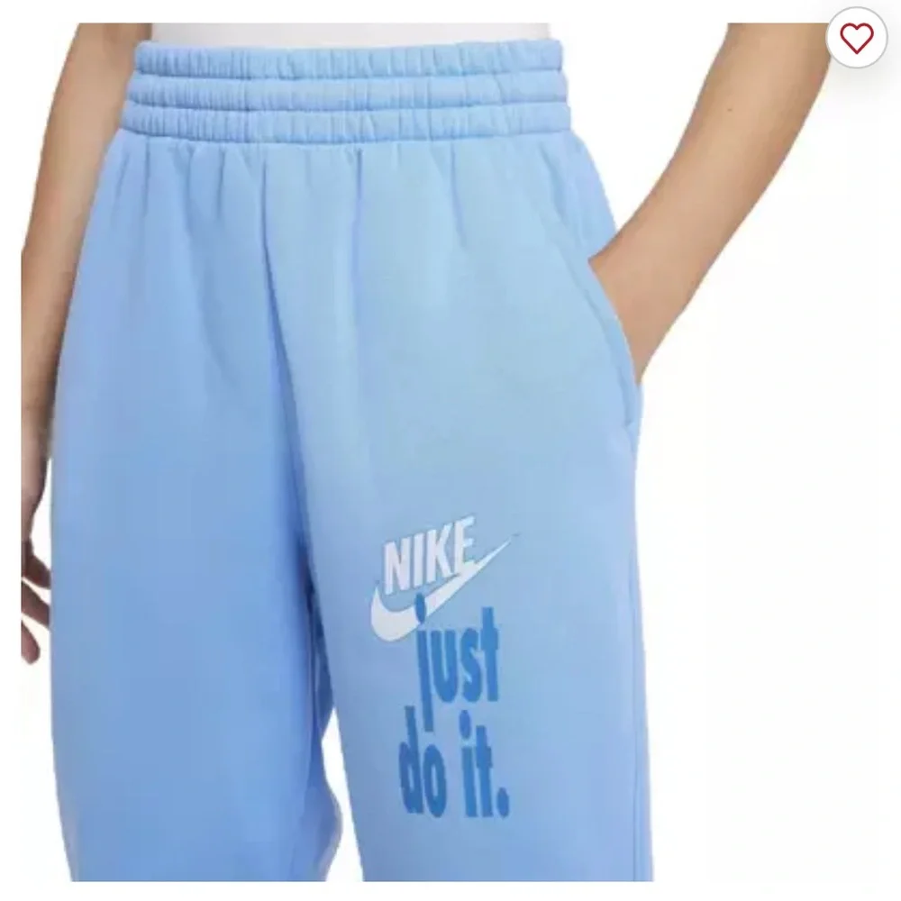 NWT Nike Kids Loose Fit Light Blue Sweatpants Jogget Pants‎ Fleece Warm Comfy